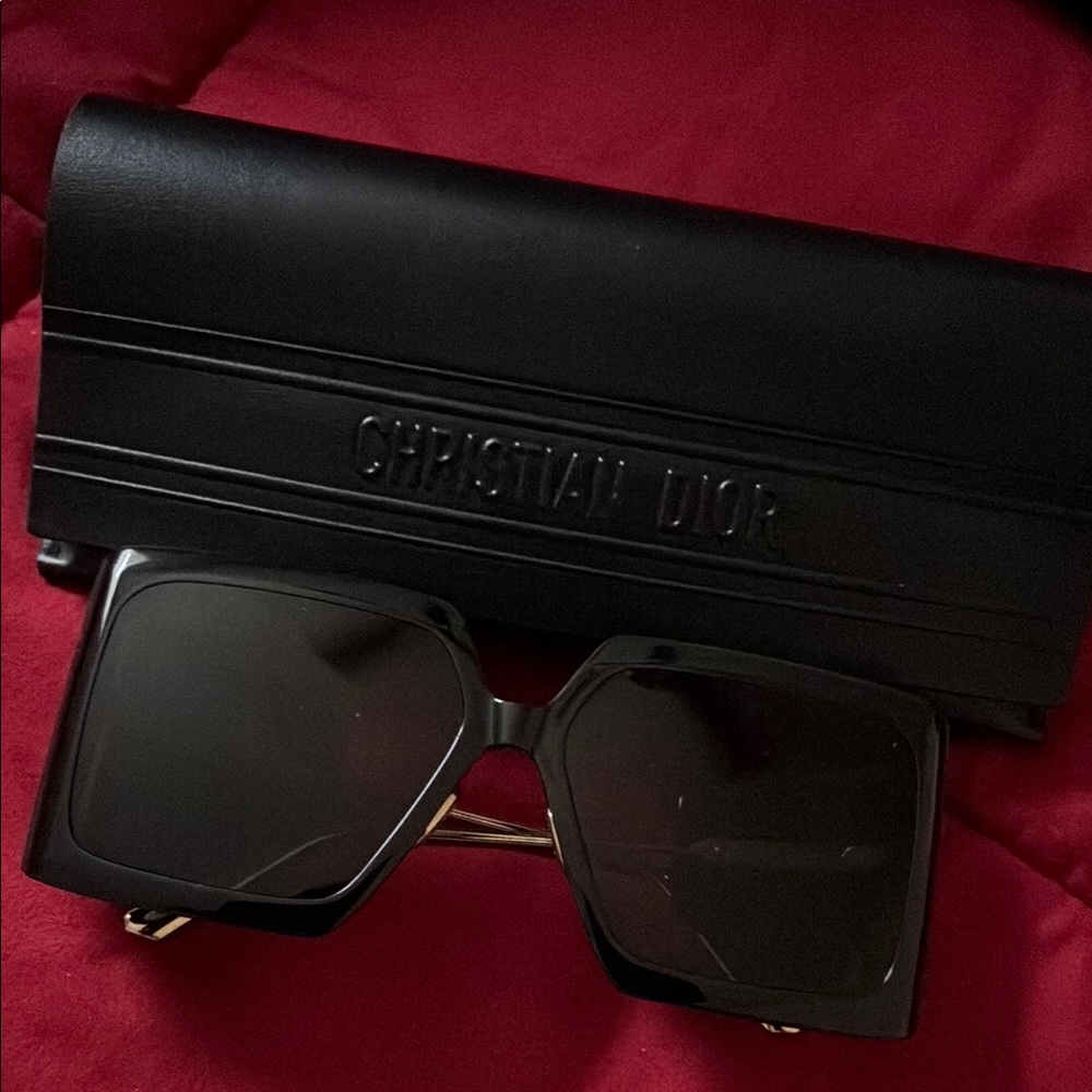 Dior Elegant Black Eyewear
